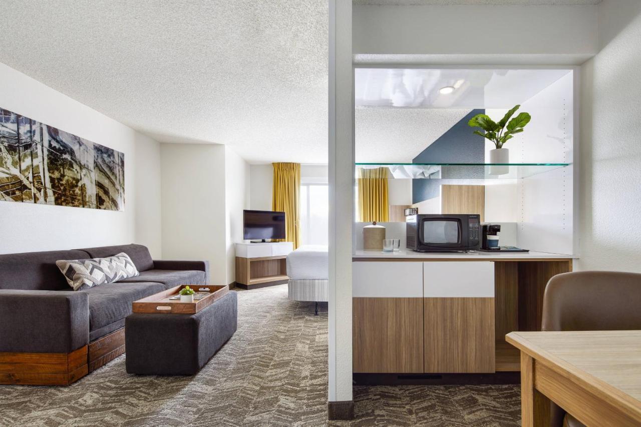 Springhill Suites Tempe At Arizona Mills Mall Exterior foto