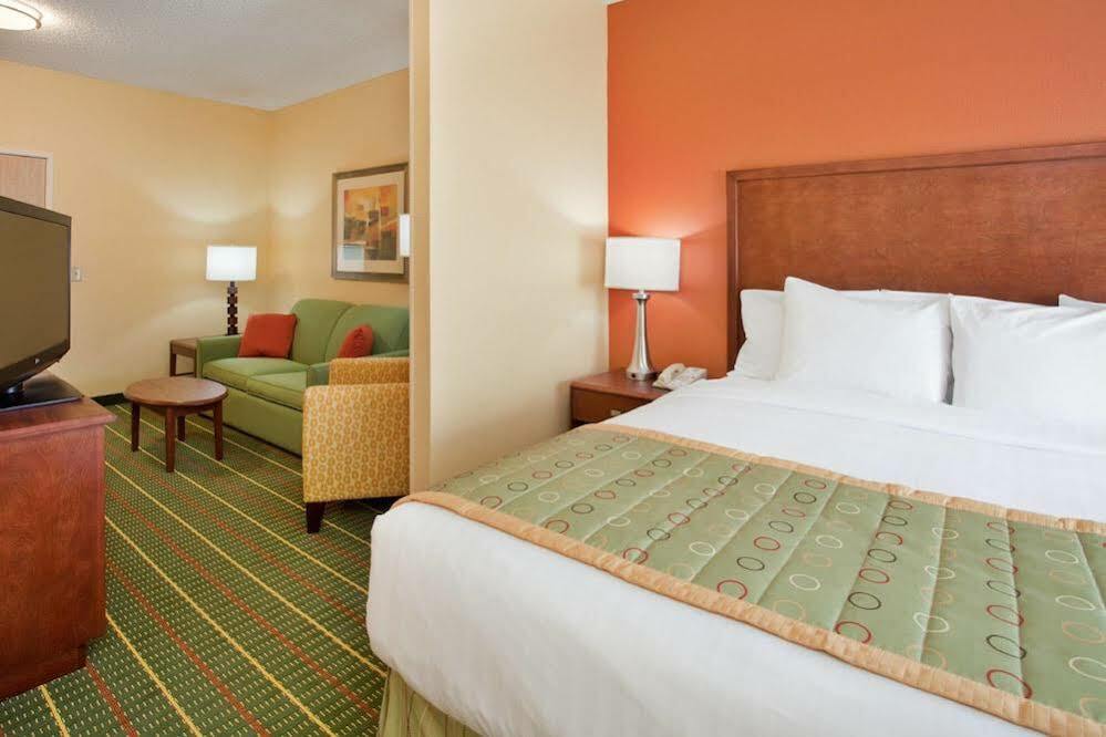 Springhill Suites Tempe At Arizona Mills Mall Exterior foto